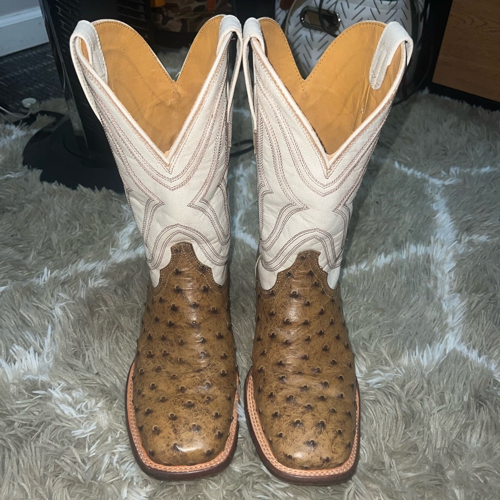 Brand new Tecovas ostrich boots